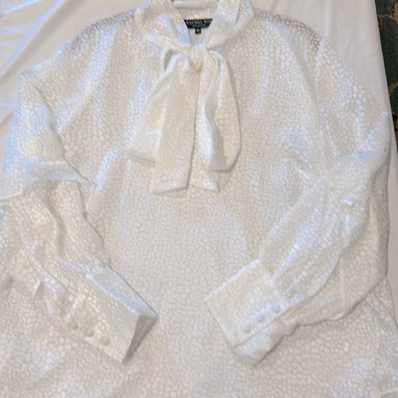 Rachel Roy Collection bright white sheer blouse size 16W Keyhole Front Tie New - Picture 5 of 10